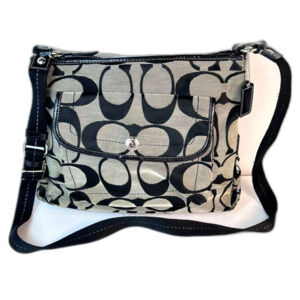 Coach #F16558 Black Gray Signature Canvas Daisy File Shoulder Crossbody Bag